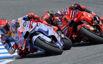 Senang Sekali Bisa Bertarung, Pertarungan Jarak Dekat MotoGP, Lengan Marquez Sentuh Roda Depan Bagnaia